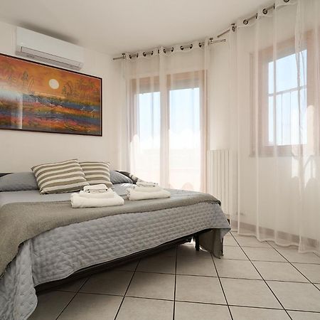 Апартаменты -Luminosa 5 Stars With Balcony- Wifi Netflix 15 Minutes From Duomo Милан Экстерьер фото